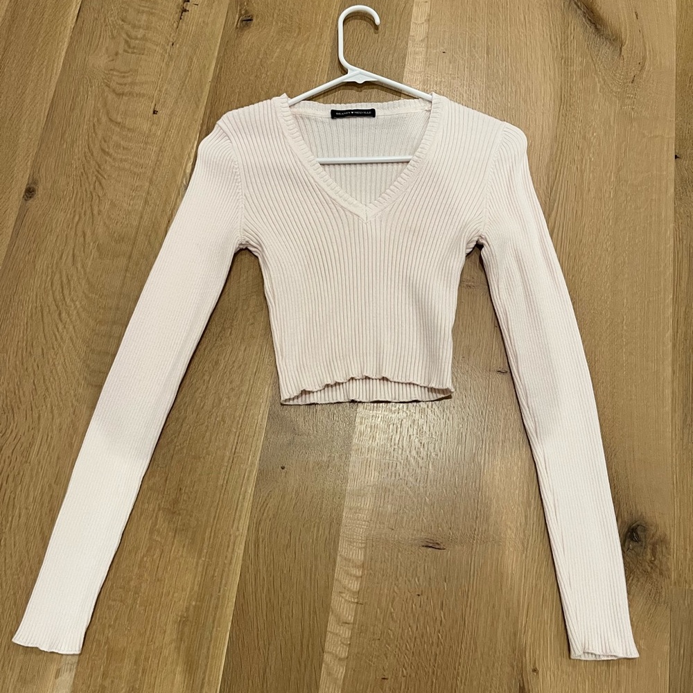 Brandy Melville white sweater XS